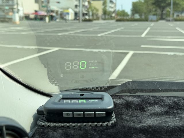 車輛整備中，歡迎預約賞車~  第10張相片