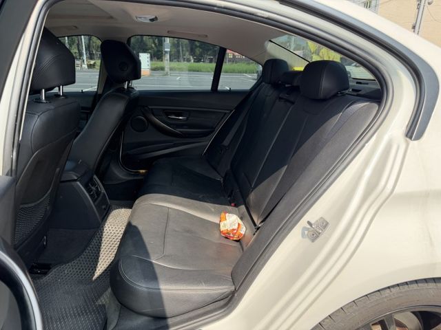 車輛整備中，歡迎預約賞車~  第12張相片