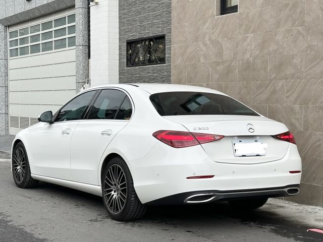 23P跟車/360環景/LED頭燈/盲點/電尾門/免鑰匙/雙區恆溫/APPLE CARPLAY/摸門/電動記憶座椅  第3張相片