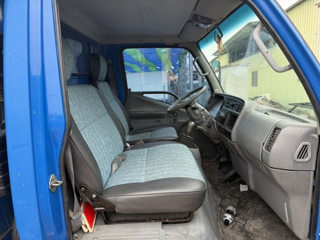 車輛整備中，歡迎預約賞車~  第5張相片
