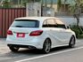 2016 BENZ B180/電動座椅/雙區恆溫/LED頭燈/免鑰匙/後座出風口  第2張縮圖