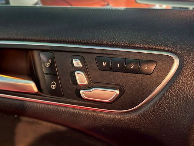 2016 BENZ B180/電動座椅/雙區恆溫/LED頭燈/免鑰匙/後座出風口  第4張相片