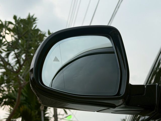 LED頭燈/總代理/5AU跟車/抬顯/H/K音響/360環景/免鑰匙/摸門/盲點/電尾門/車道偏移/CARPLAY  第8張相片