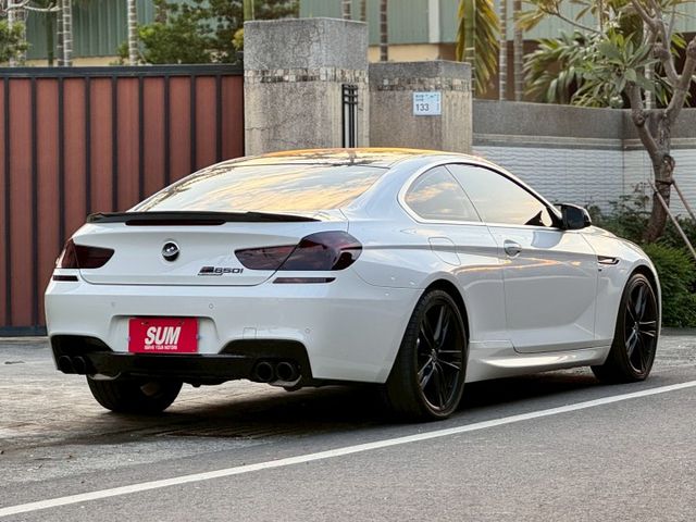 2012  BMW 650i 庫貝/LED頭燈/B&O音響 /天窗/改裝排氣管中尾段/安卓機/免鑰匙/抬顯  第2張相片