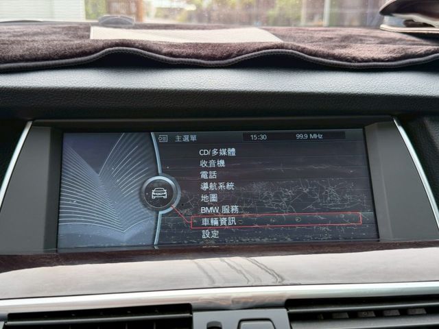 免鑰匙/HID頭燈/摸門/倒車顯影/雙區恆溫/全景天窗/電子手煞車/循跡防滑/電尾門/電動座椅  第18張相片