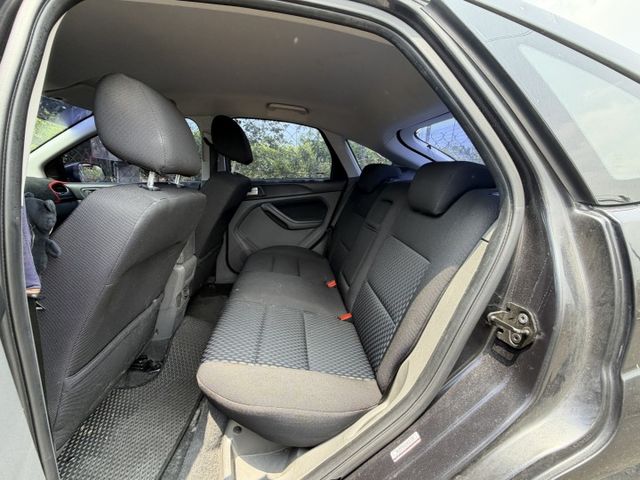 車輛整備中，歡迎預約賞車~  第5張相片