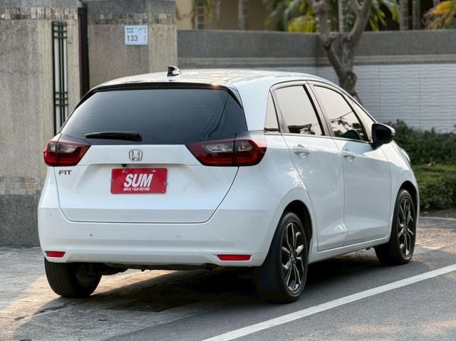 2024  HONDA FIT/LED頭燈/免鑰匙/定速/倒車顯影/恆溫空調/代步車首選  第2張相片