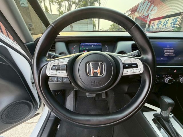 2024  HONDA FIT/LED頭燈/免鑰匙/定速/倒車顯影/恆溫空調/代步車首選  第15張相片