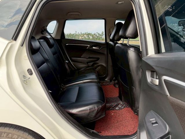 2017本田 FIT/原版件/S版/Carplay /換檔撥片/輕盈小車/移動、找車位都方便/歡迎賞車☏  第6張相片