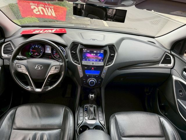 原版件/倒車顯影/駕駛座電動座椅/定速/循跡防滑/便宜寬敞休旅車  第9張相片