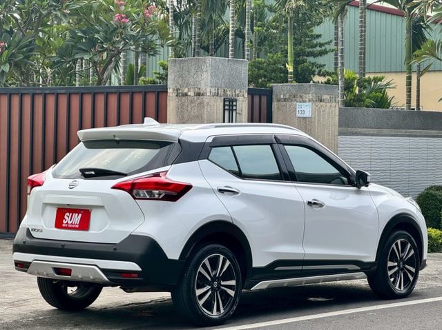 2021 NISSAN kicks/原版件/免鑰匙/倒車顯影/小型休旅/好顧好保養  第2張相片
