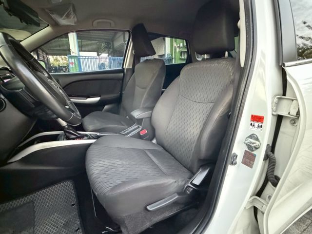 2018 BALENO GLX/原版件/HID頭燈/免鑰匙/恆溫空調/定速/換檔撥片  第4張相片