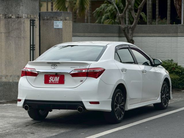 2014 TOYOTA ALTIS Z版/LED頭燈/免鑰匙/摸門/安卓機/倒車顯影/定速/恆溫空調  第2張相片