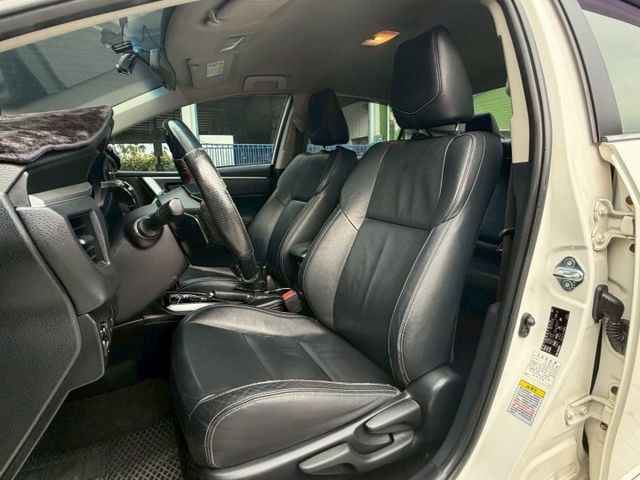 2014 TOYOTA ALTIS Z版/LED頭燈/免鑰匙/摸門/安卓機/倒車顯影/定速/恆溫空調  第4張相片