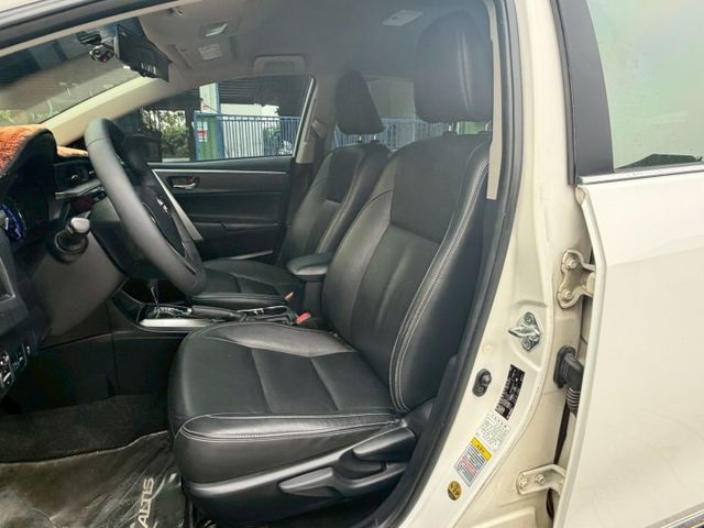 2014 ALTIS/原版件/定速/恆溫空調/免鑰匙/摸門/循跡防滑/開不壞系列  第4張相片