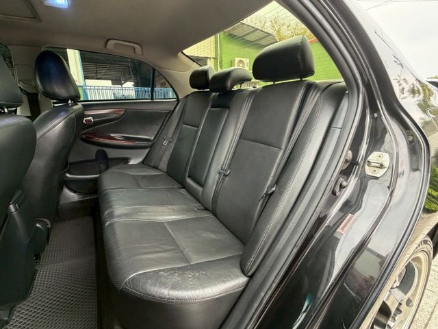 2011 TOYOTA ALTIS/恆溫空調/天窗/定速/省油省稅金/便宜代步車  第5張相片