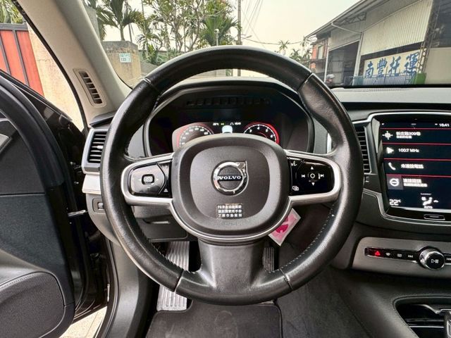 2020 XC90 B5/油電車/LED頭燈/免鑰匙/HK音響/後座出風口/電動座椅/旅行式/電尾門  第10張相片
