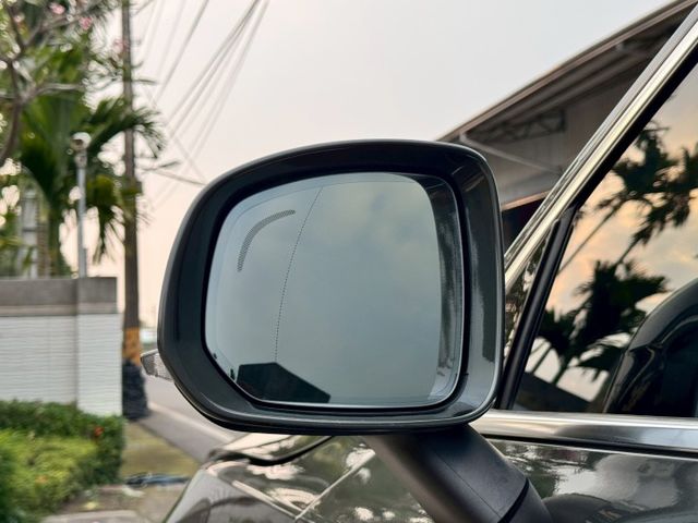 2020 XC90 B5/油電車/LED頭燈/免鑰匙/HK音響/後座出風口/電動座椅/旅行式/電尾門  第20張相片