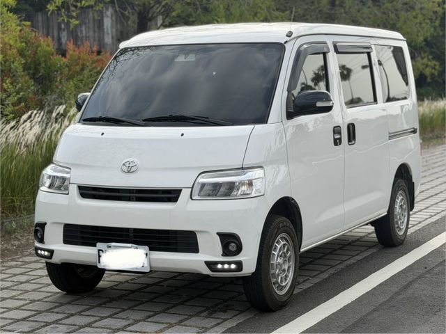 車輛整備中，歡迎預約賞車~  第1張相片