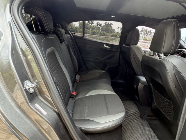 車輛整備中，歡迎預約賞車~  第7張相片