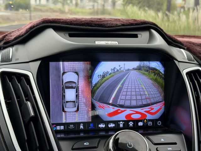 全車原版件/安卓機/全景天窗/定速/雙區恆溫空調/360環景  第16張相片