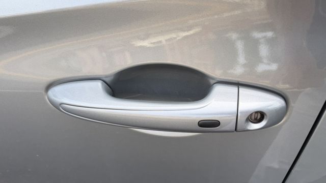 車輛整備中，歡迎預約賞車~  第8張相片
