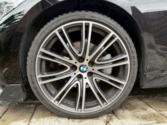 盲點/換檔撥片/倒車顯影/天窗/雙區恆溫/改:M外觀、M3方向盤 、前下巴、後擾流、當派、氣氛燈  第12張相片