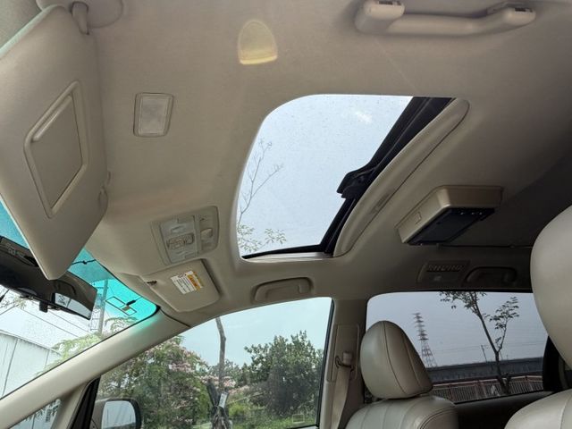 車輛整備中，歡迎預約賞車~  第9張相片