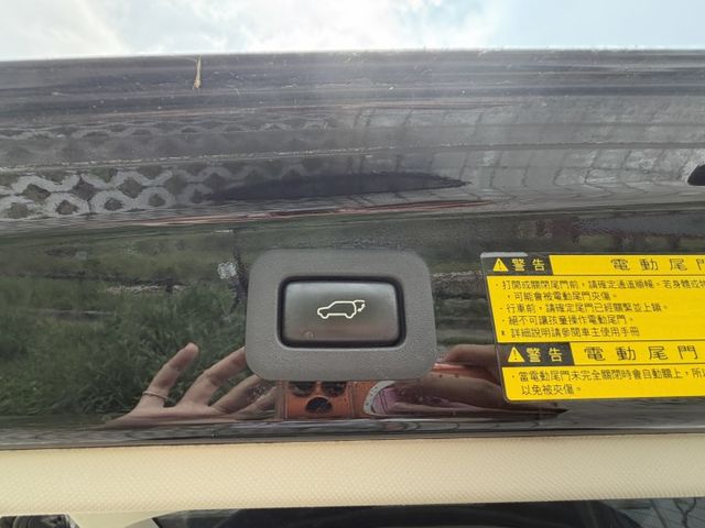 車輛整備中，歡迎預約賞車~  第13張相片