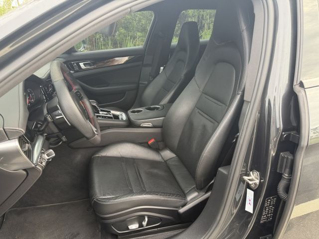 車輛整備中，歡迎預約賞車~  第7張相片