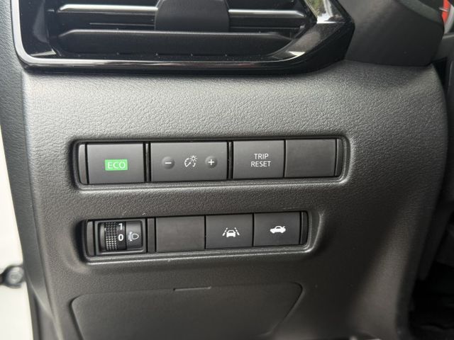 車輛整備中，歡迎預約賞車~  第14張相片