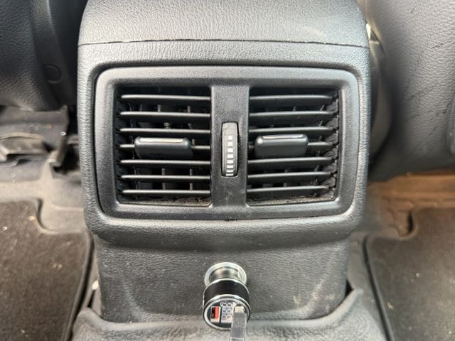 車輛整備中，歡迎預約賞車~  第10張相片