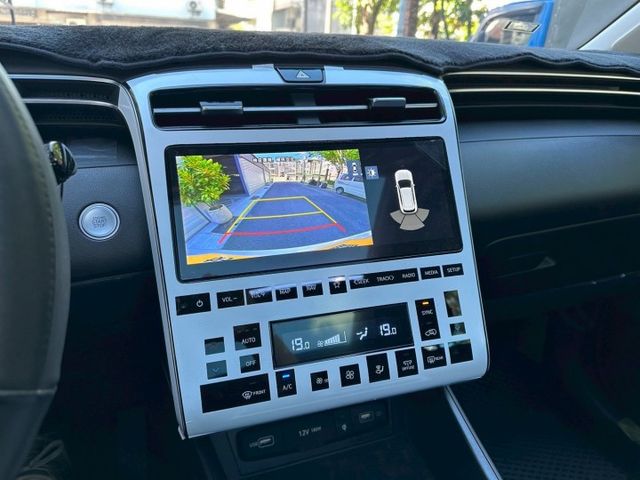 車輛整備中，歡迎預約賞車~  第11張相片
