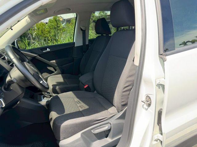 車輛整備中，歡迎預約賞車~  第4張相片