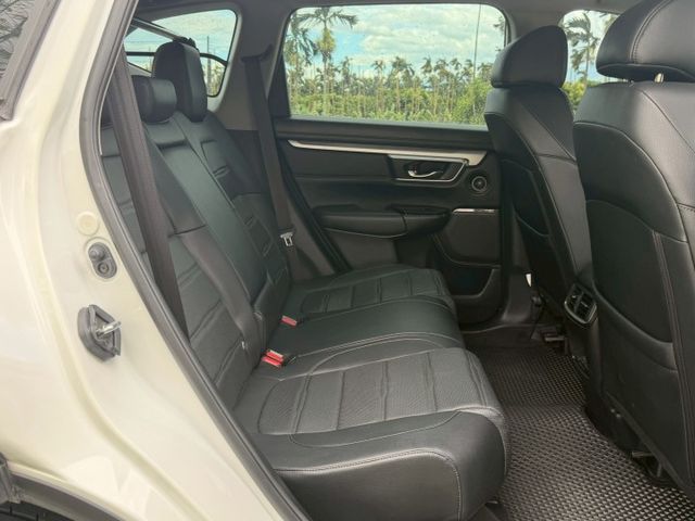 車輛整備中，歡迎預約賞車~  第6張相片