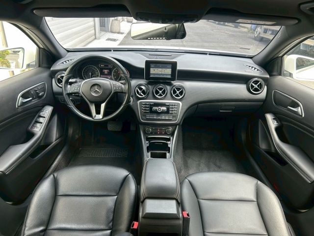 車輛整備中，歡迎預約賞車~  第8張相片