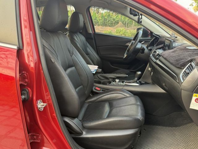 車輛整備中，歡迎預約賞車~  第7張相片
