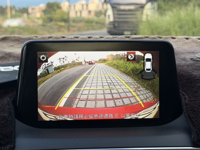 車輛整備中，歡迎預約賞車~  第19張相片