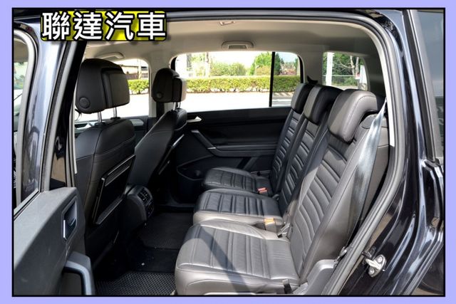 2016 Volkswagen Touran 280 TSI Comfortline《七人座/電動座椅/電動尾門》  第9張相片