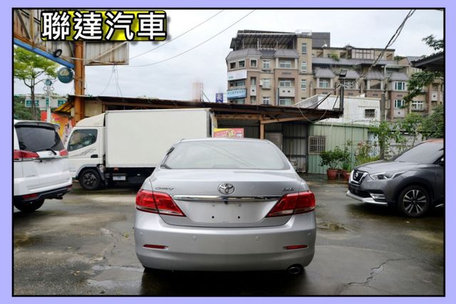 2010 Toyota Camry 2.4 G尊貴版/一手車/天窗/雙電動座椅/僅跑10萬公里  第5張相片