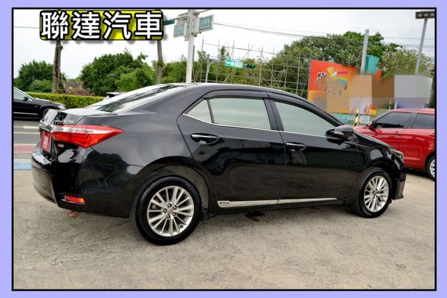 Corolla Altis 1.8一手車/免鑰匙啟動車門/倒車影像/衛星導航/I-Key/定速巡航/僅跑9萬多KM  第6張相片