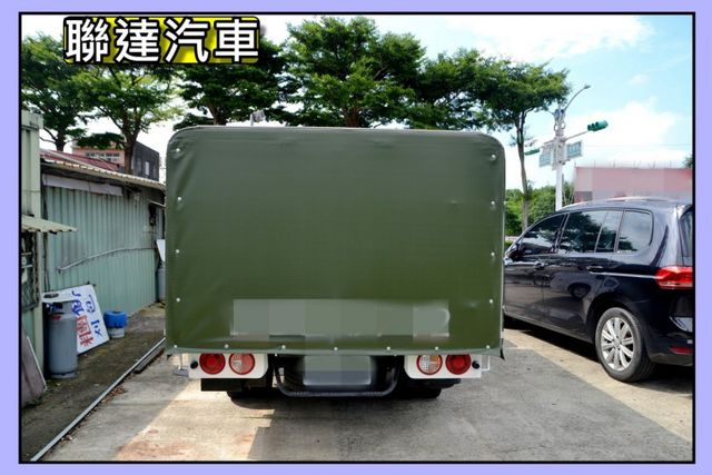 僅跑2萬3KM/一手車/電動升降斗篷/全車原版件/手自排/柴油/倒車影像/安全氣囊/電動後視鏡  第11張相片