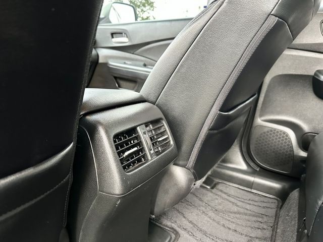 冠鑫汽車全程為您服務～ 2015年CRV/2400cc/VTI/全車原版件  第6張相片