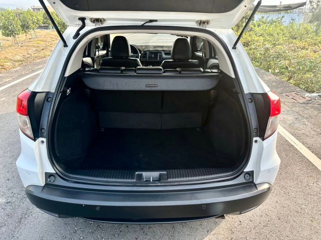 冠鑫汽車全程為您服務～2019年HRV1800cc/VTI-S 全車原版件  第7張相片