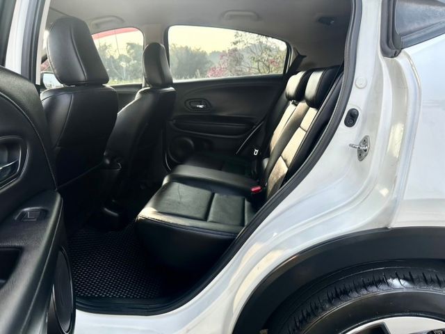冠鑫汽車全程為您服務～2019年HRV1800cc/VTI-S 全車原版件  第10張相片