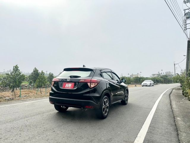 冠鑫汽車全程為您服務～2016年HRV/1800cc/S版/全車原版件  第3張相片