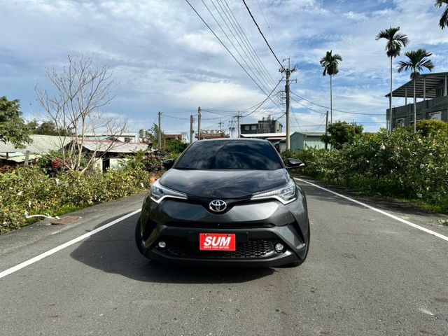 冠鑫汽車全程為您服務～2018年 CHR/1200cc/4WD/灰黑/全車原版件!  第2張相片