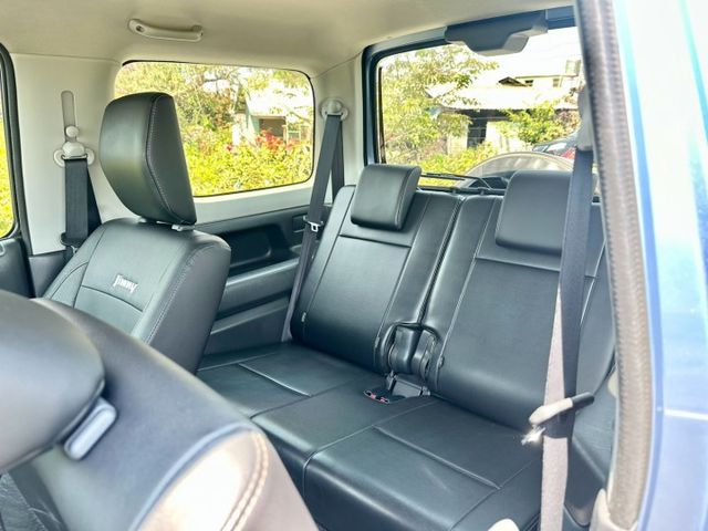 冠鑫汽車全程為您服務～ 2013年JIMNY1300cc/4WD/全車原版件  第7張相片