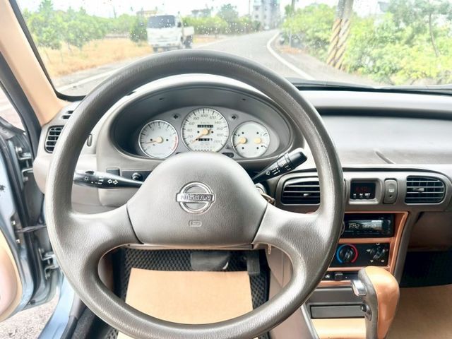 冠鑫汽車全程為您服務～2006年 march /1300cc 優質代步小車 全車原版件!  第9張相片