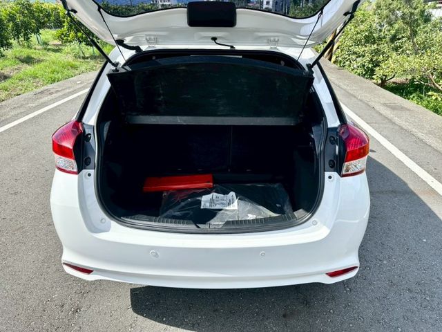 冠鑫汽車全程為您服務～2020年yaris/1500cc/全車原版件  第6張相片